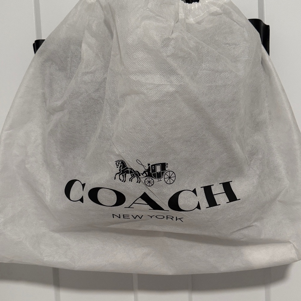 Coach Black Leather Shoulder Bag - Picture 4 of 6